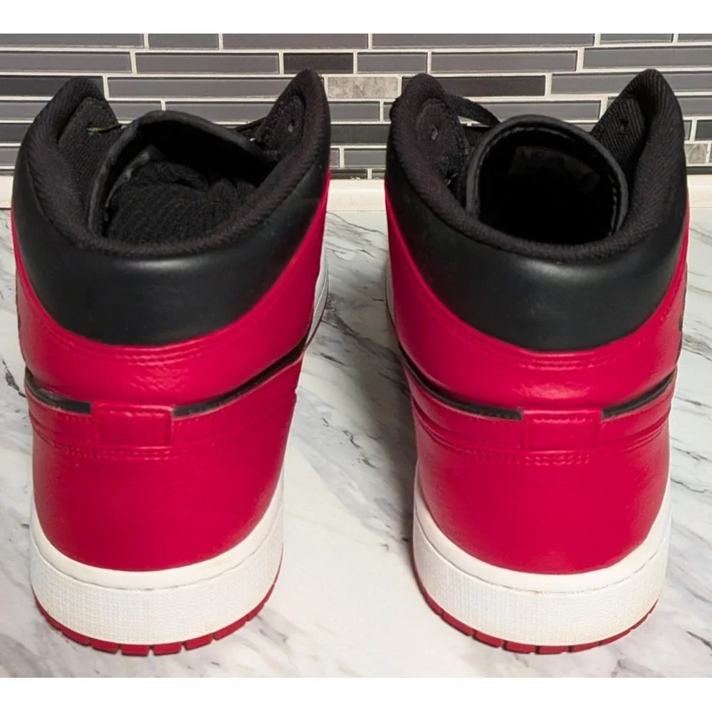 Nike Air Jordan 1 Mid Banned‎ Red Black & White Leather Shoes Men's Size 18